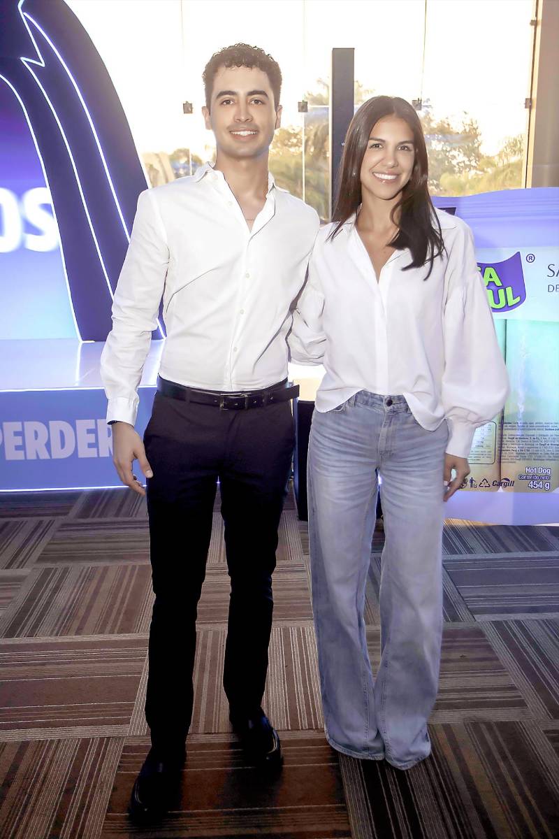 Asi fue el lanzamiento de Cinta Azul un nuevo producto premium