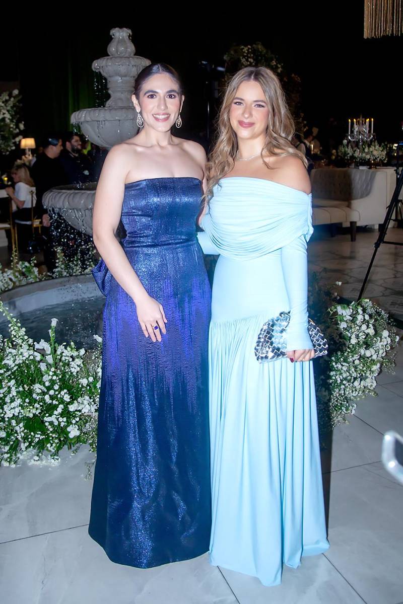 Magida Yacaman y Angela Bueso.