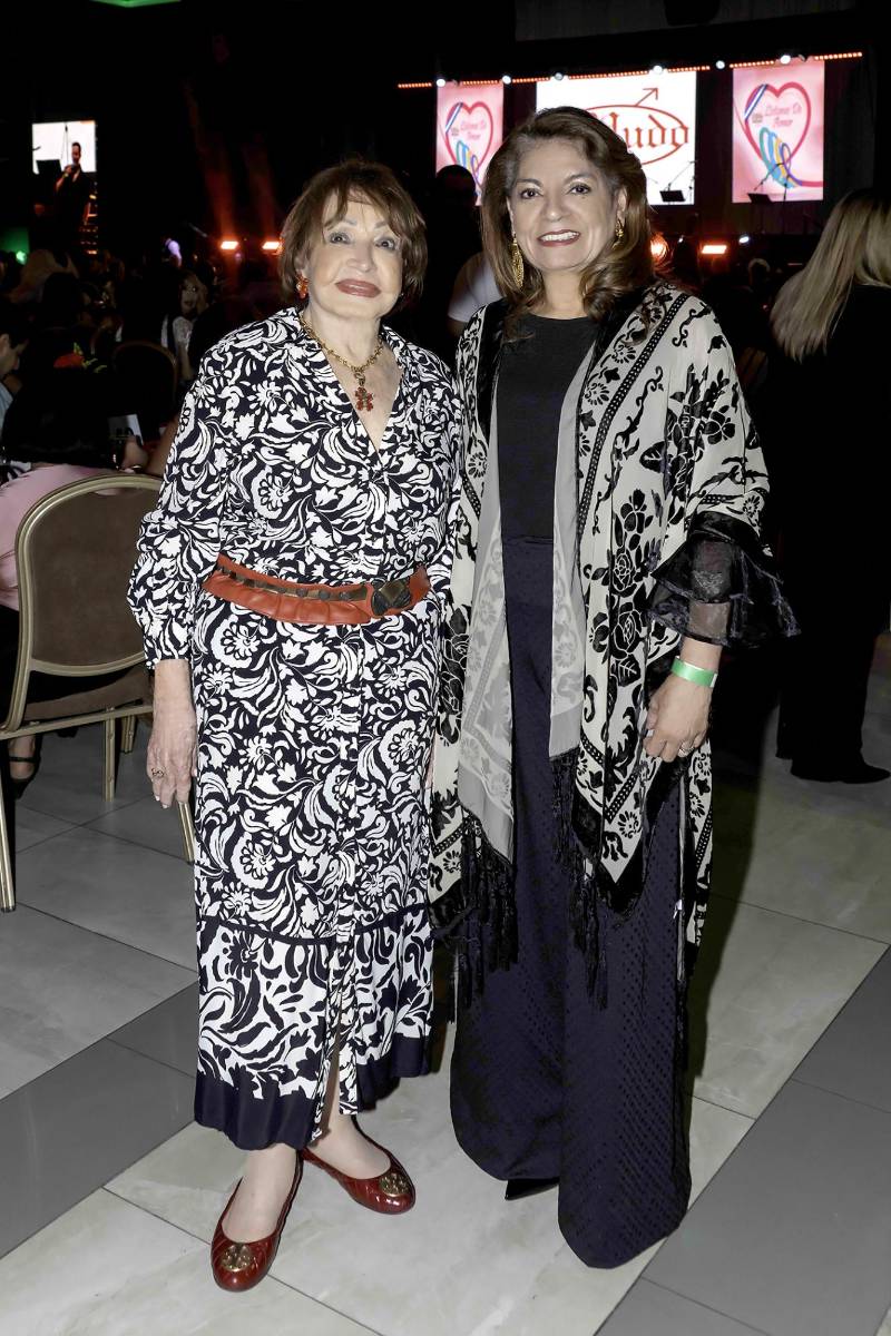 Vilma Rosales y Fatima Fajardo. 