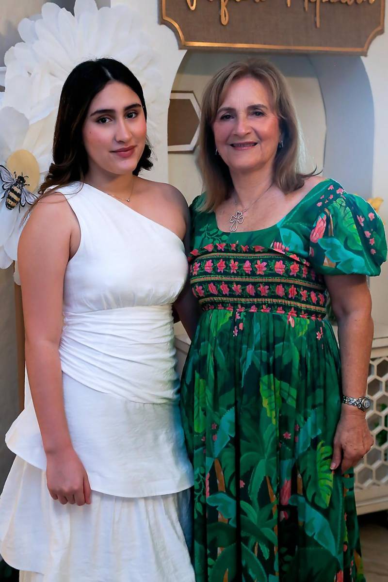 Ivana Membreño y Blanca Luz Rodríguez.