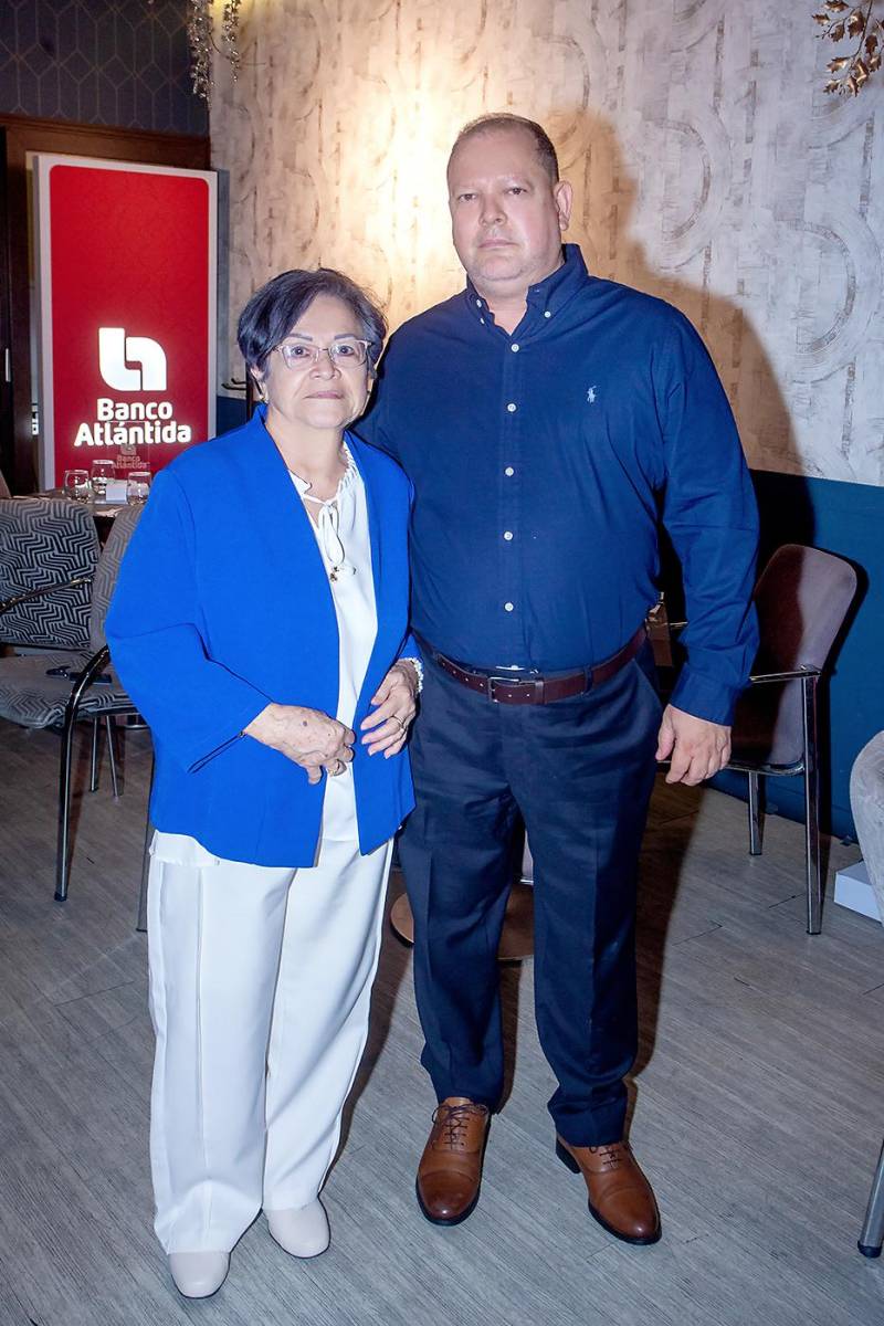Rina Acosta y Jian Isaguirre.