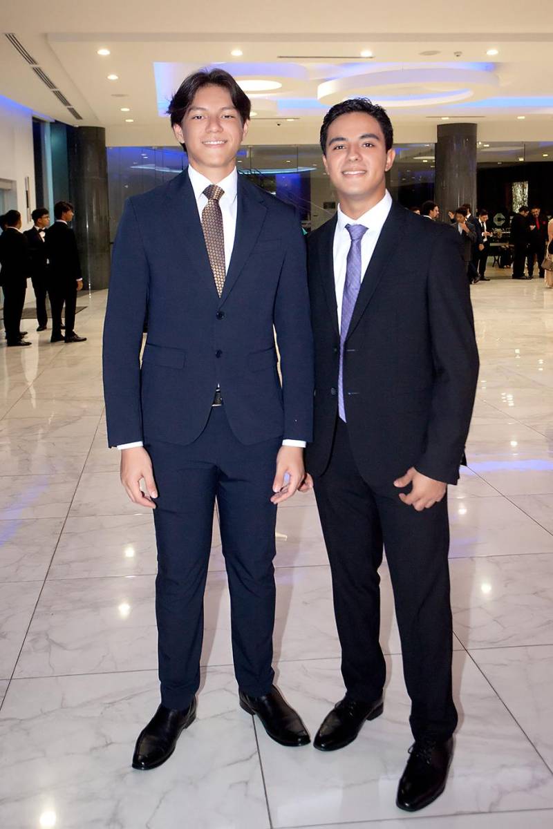 Gabriel Orellana y Angel Coello.