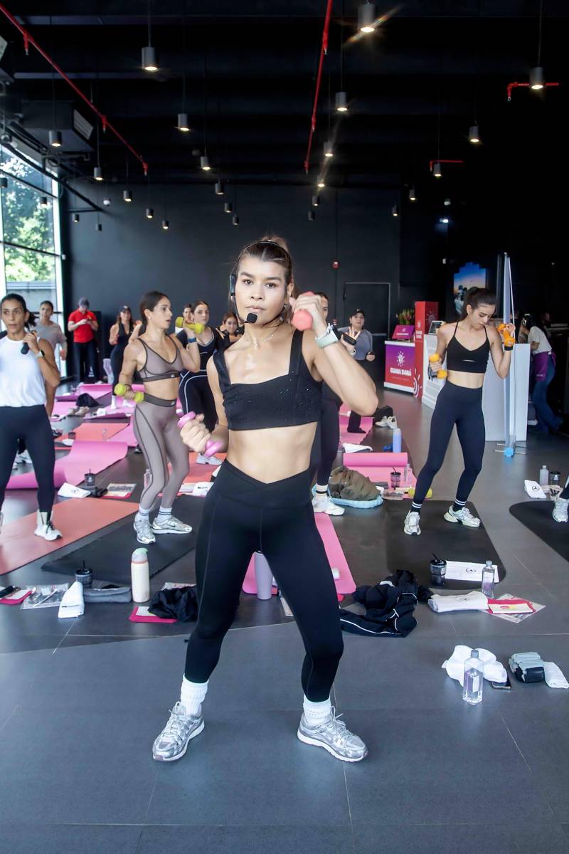 Mercedes-Benz Honduras celebra el bienestar con “Barre &amp; Drive” junto a Leasing Atlántida y Estilo