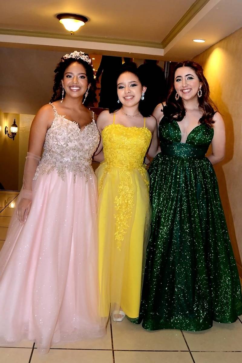 Prom looks de los seniors 2023 de Antares y Aldebaran
