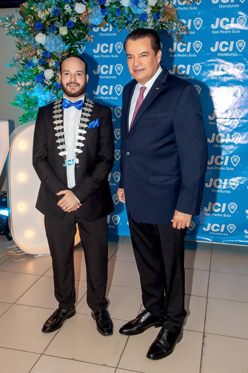 Carlos Luis Gutiérrez y Ramón Fuentes.