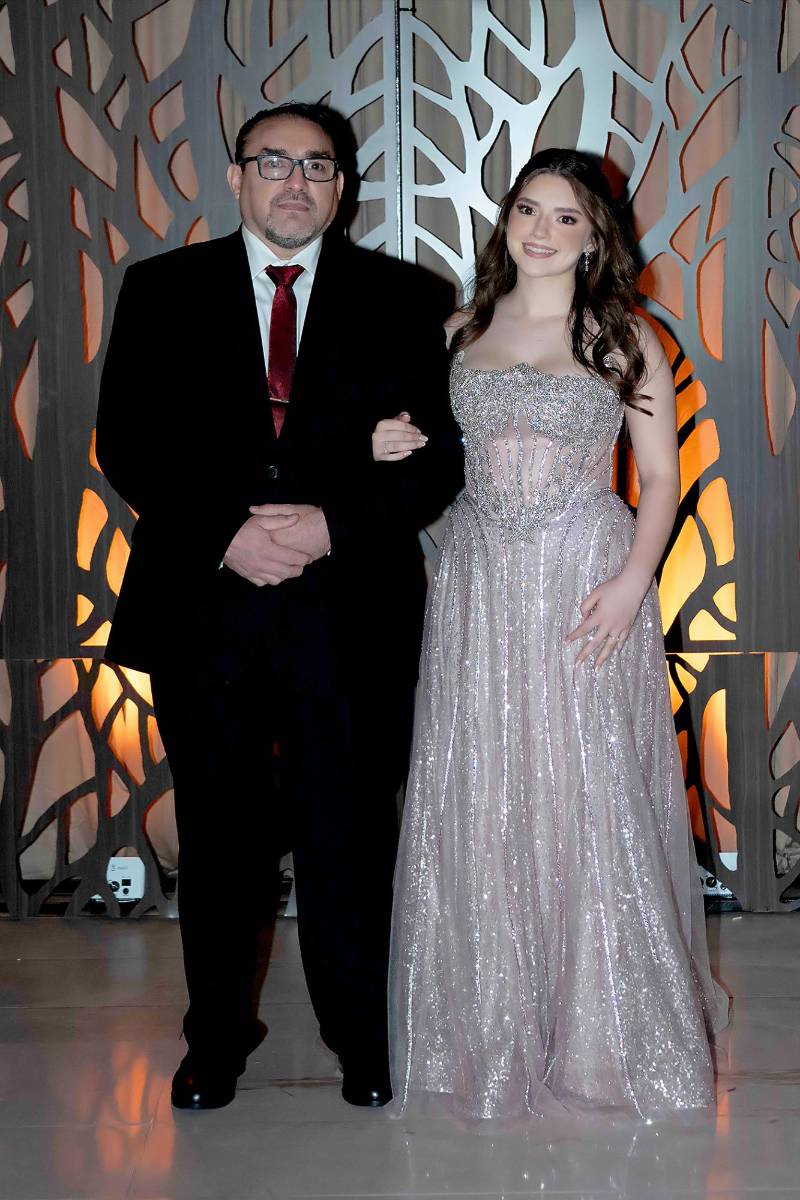 Desfile padres e hijos de la prom 2026 de la Escuela Santa María del Valle