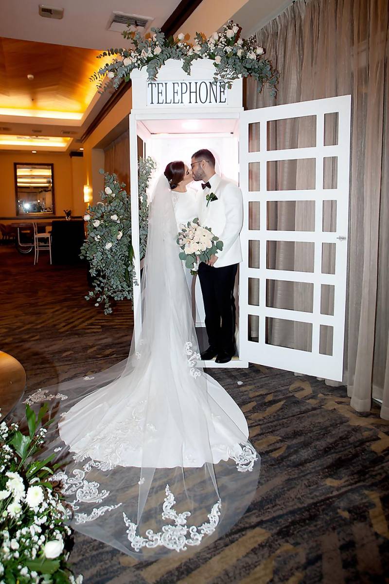 Katia Cordón y Ricardo Brizuela, el día de su boda eclesiástica.