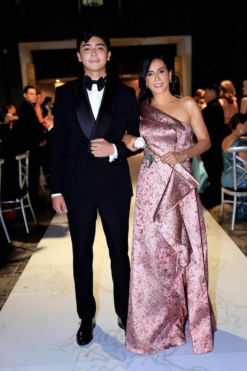 Joaquín Alcerro y Karla López.
