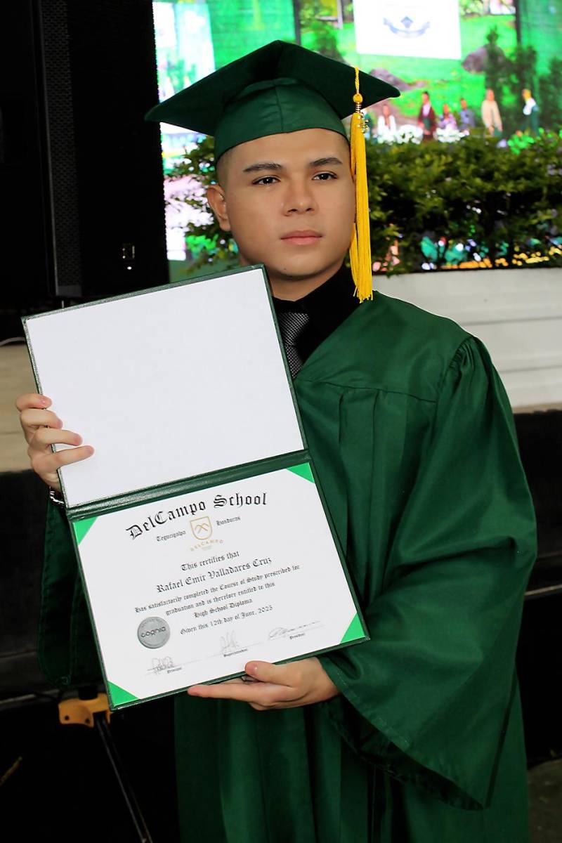 Rafael Valladares.