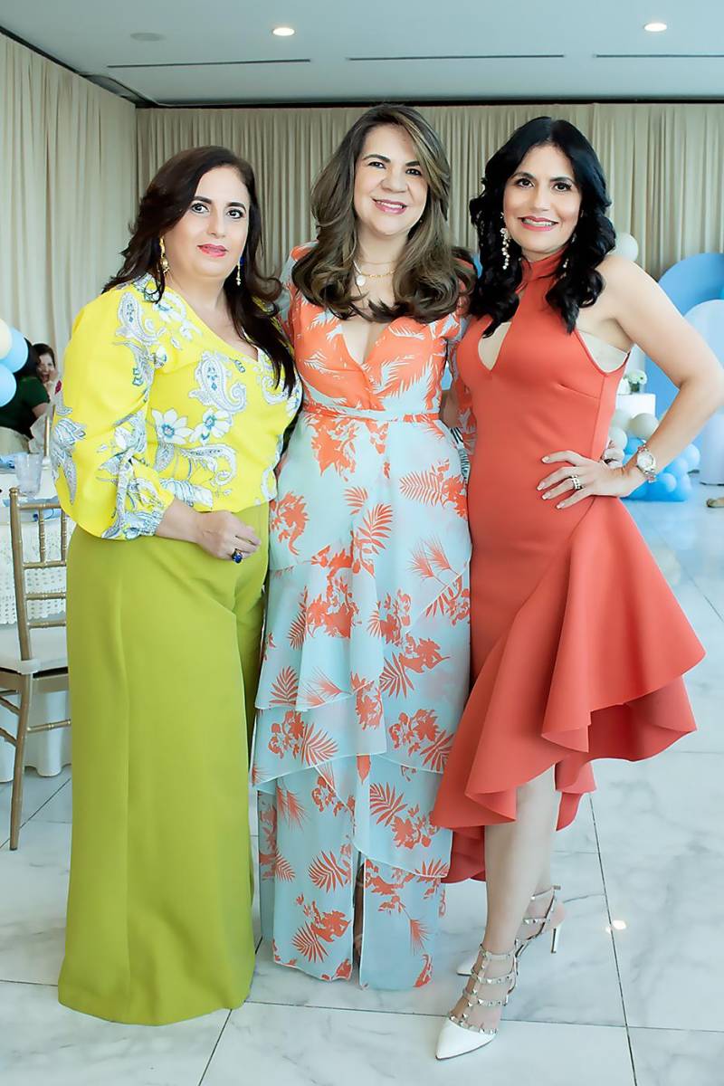 Rosa María Kattán, Denia Flores-Gómez y Claudia Jordán