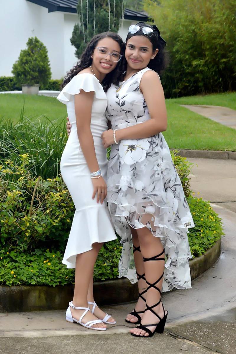 Mariana Bejarano y Gabriela Martínez.