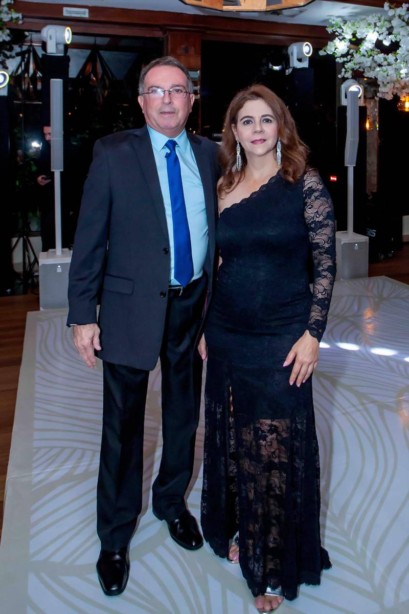 Giovany Handal y Liliana Hasbun.