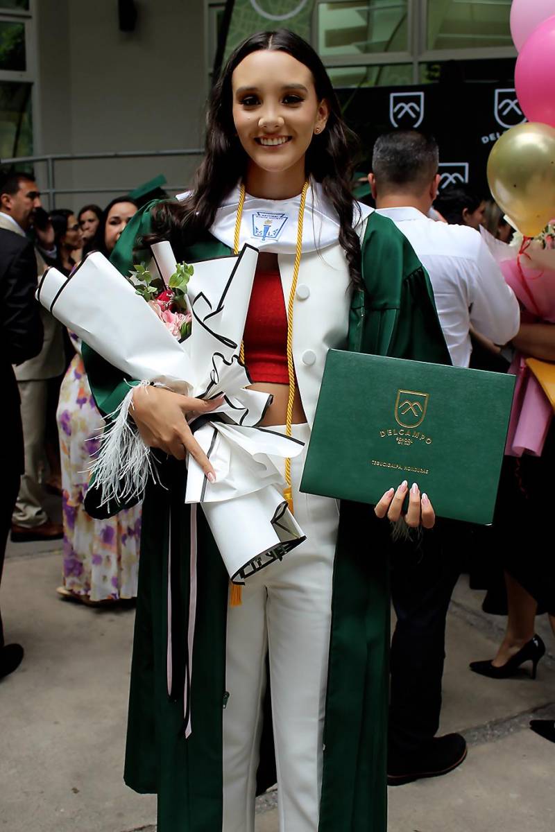 Graduación 2024 de DelCampo School