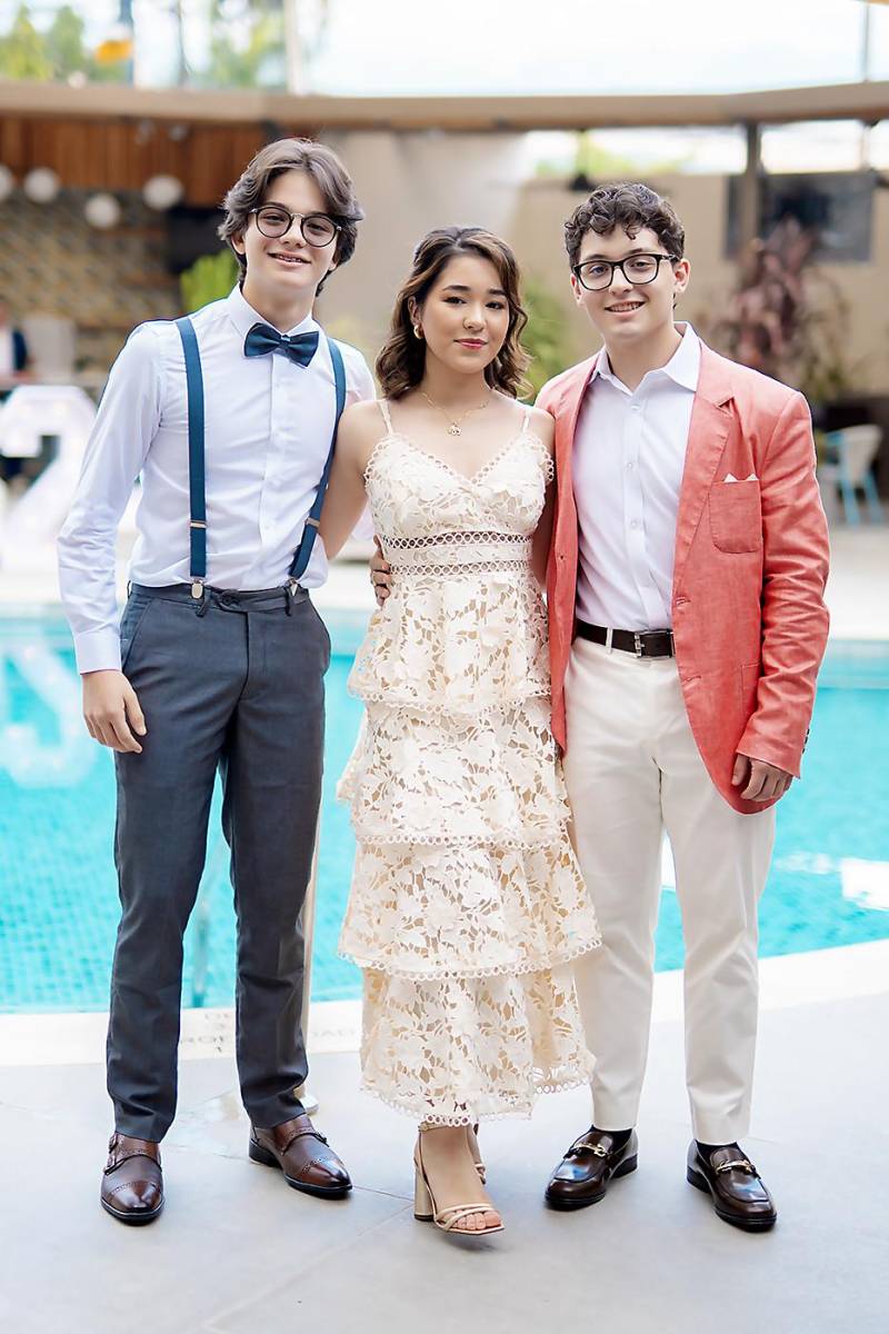 Eduardo Breve, Sophia y René Obando.