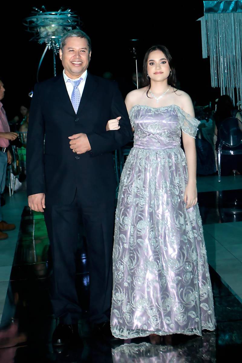 Andrea Sofía Soto y su padre Carlos Soto.