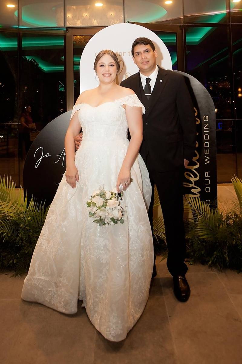 Los felices enamorados Jo Ann Marie Heyer Rodríguez y Eduardo Enrique Ávila Díaz.