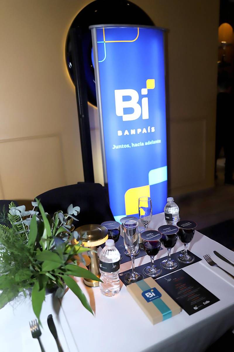 Banpaís celebra una noche de elegancia y sabor en “Sip and Savor”