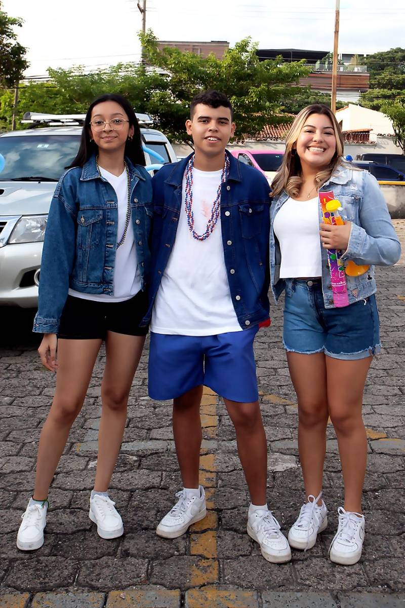 Gabriela Martínez, Eduardo Aguilar y Celeste García.