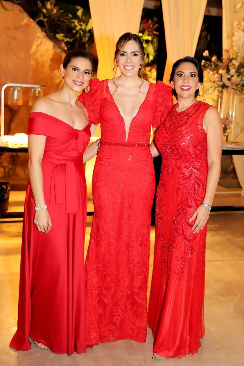 Maye Navarrete, Alia Kafati y Nicole Niño
