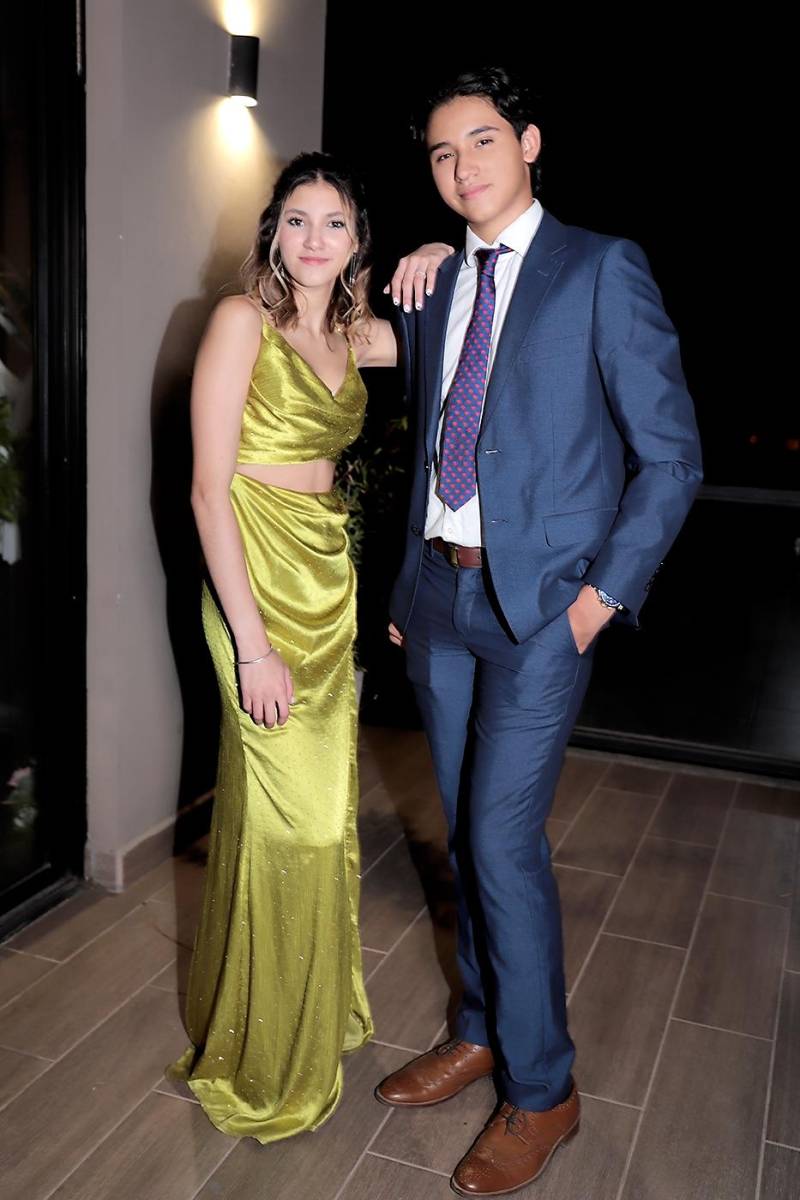 Andrea Cáceres y Sebastián Cáceres.