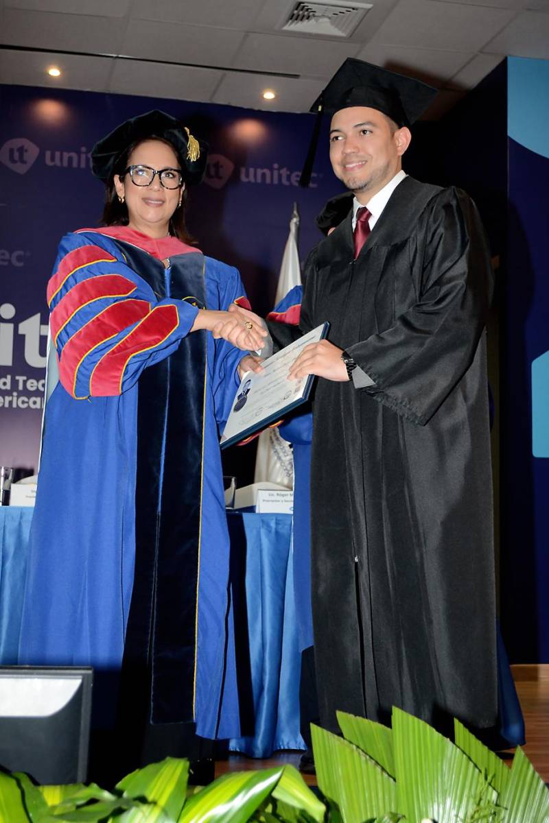 Graduaciones de Posgrado de UNITEC de Tegucigalpa 2025