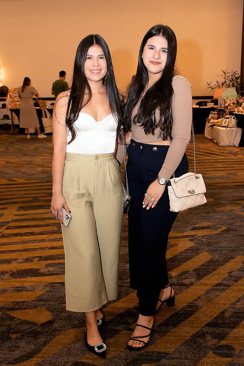 Dayana y Gabriela Banegas.