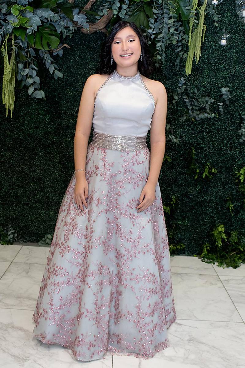 Looks de la prom 2022 de la Escuela Santa María del Valle