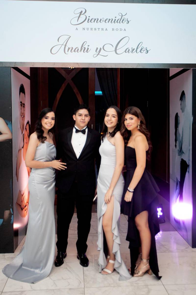 María Méraz, José Berlioz, Ligia Méraz y Mary Ann Dib.