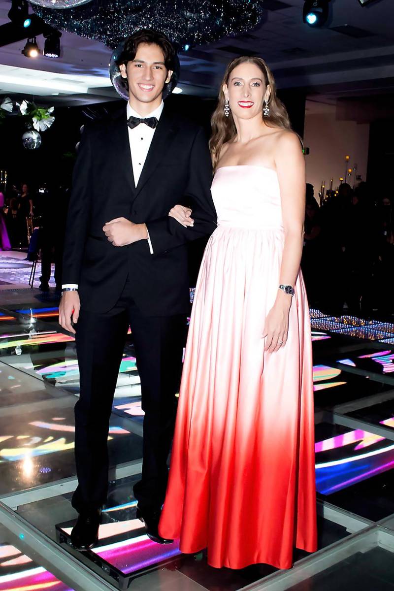 Arezzio y su madre Daniela Rietti.