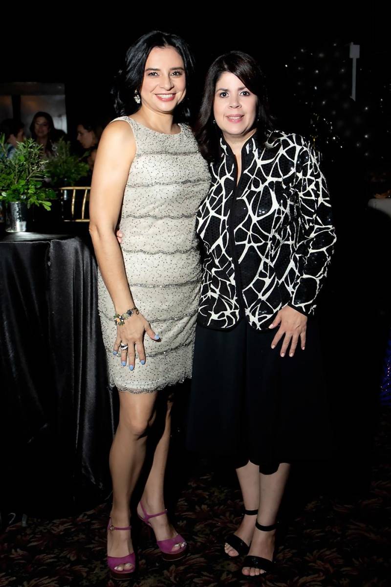 Jessica Molinary y Yina Medina.