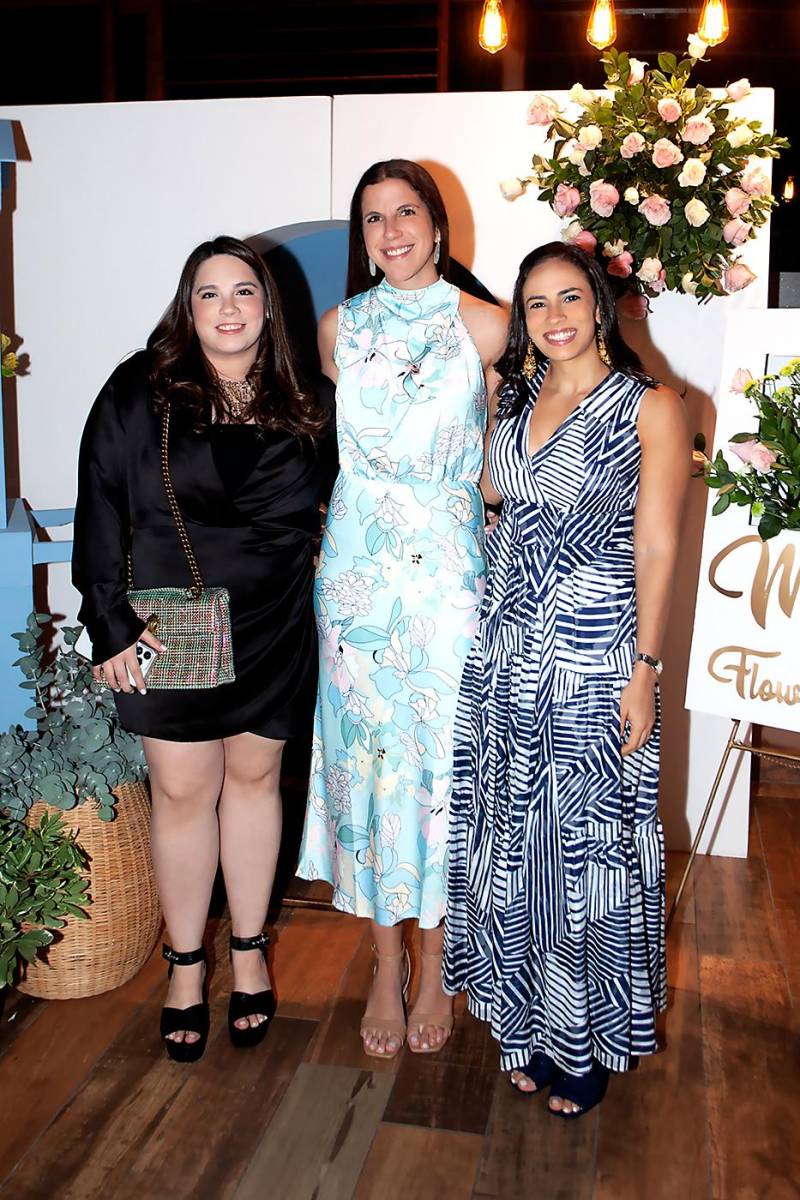 Dominique Marinakys, Lucia Paz y Vivian Castillo.