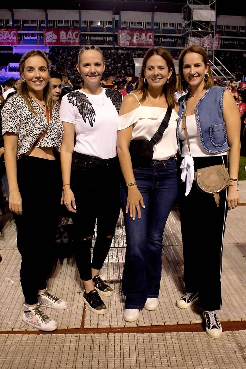 Kathia Yacaman, Heidy Siwady y Carmen Oviedo.