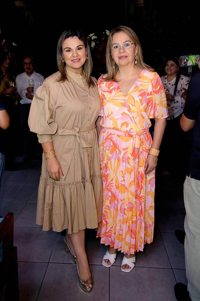 Alejandra Castellanos y Dunia Chinchilla.
