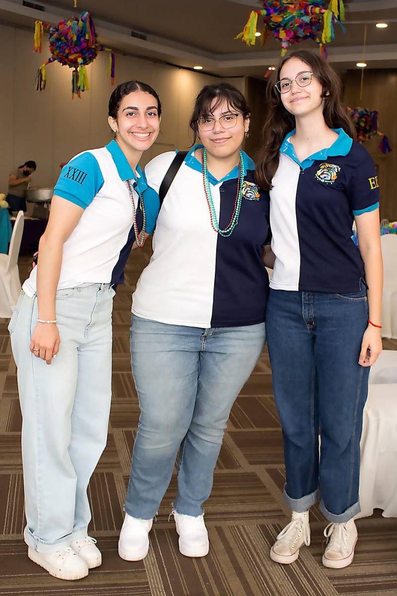 Valerie Simán, Michelle Guevara y Maya Fiallos.