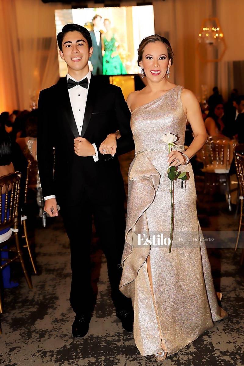 Gustavo Adolfo Zúniga y Lorena Aparicio