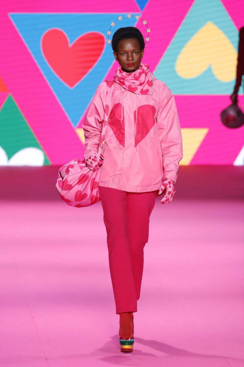 Los lunares protagonista de la colección de Agatha Ruiz de la Prada