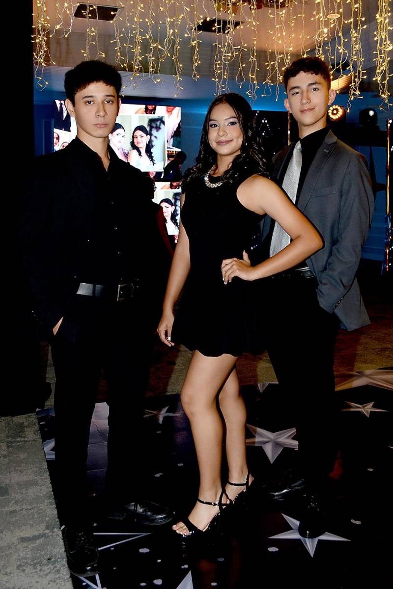 Joshua Cuestas , Ana Estrada y Diego Aceituno