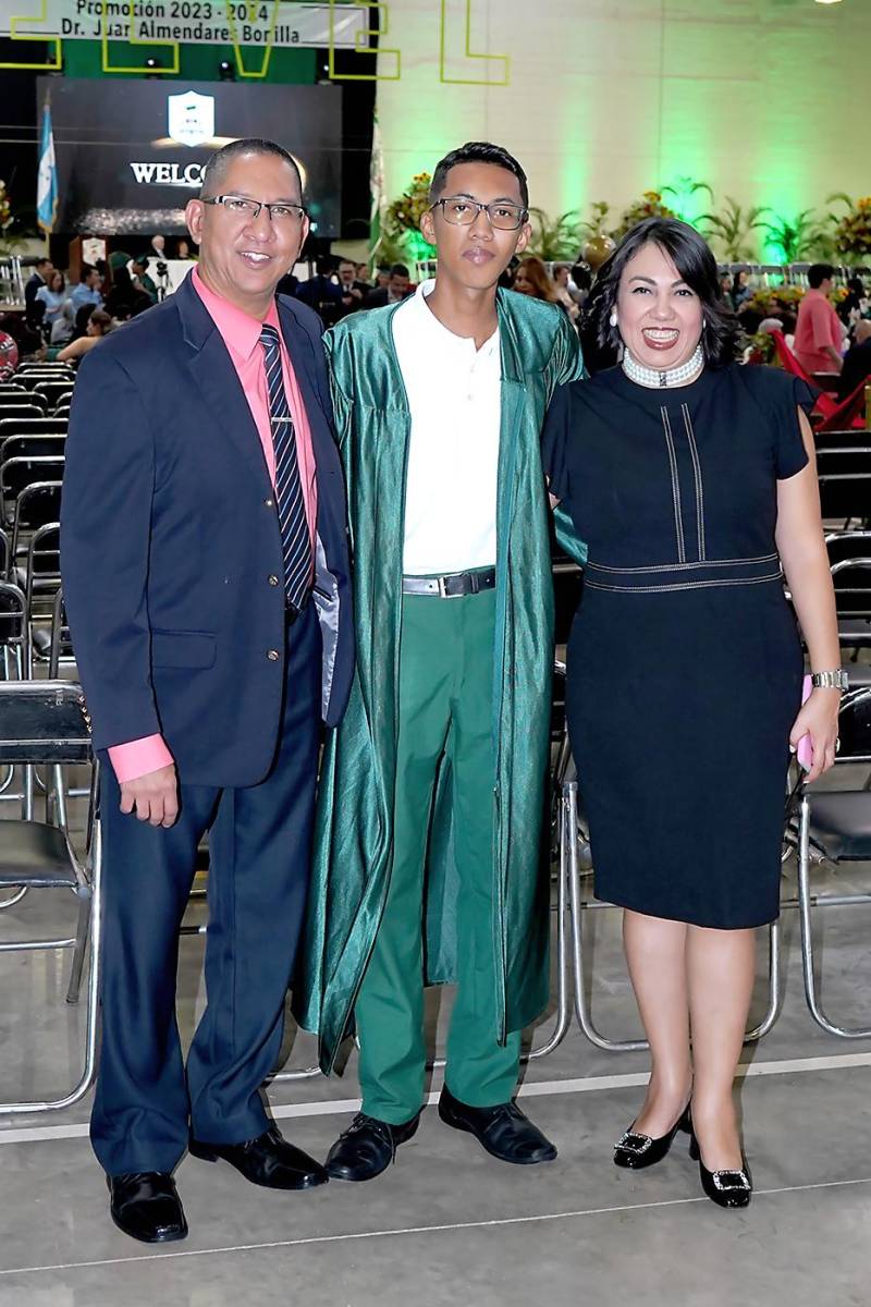 Graduación de los seniors 2024 de Elvel School