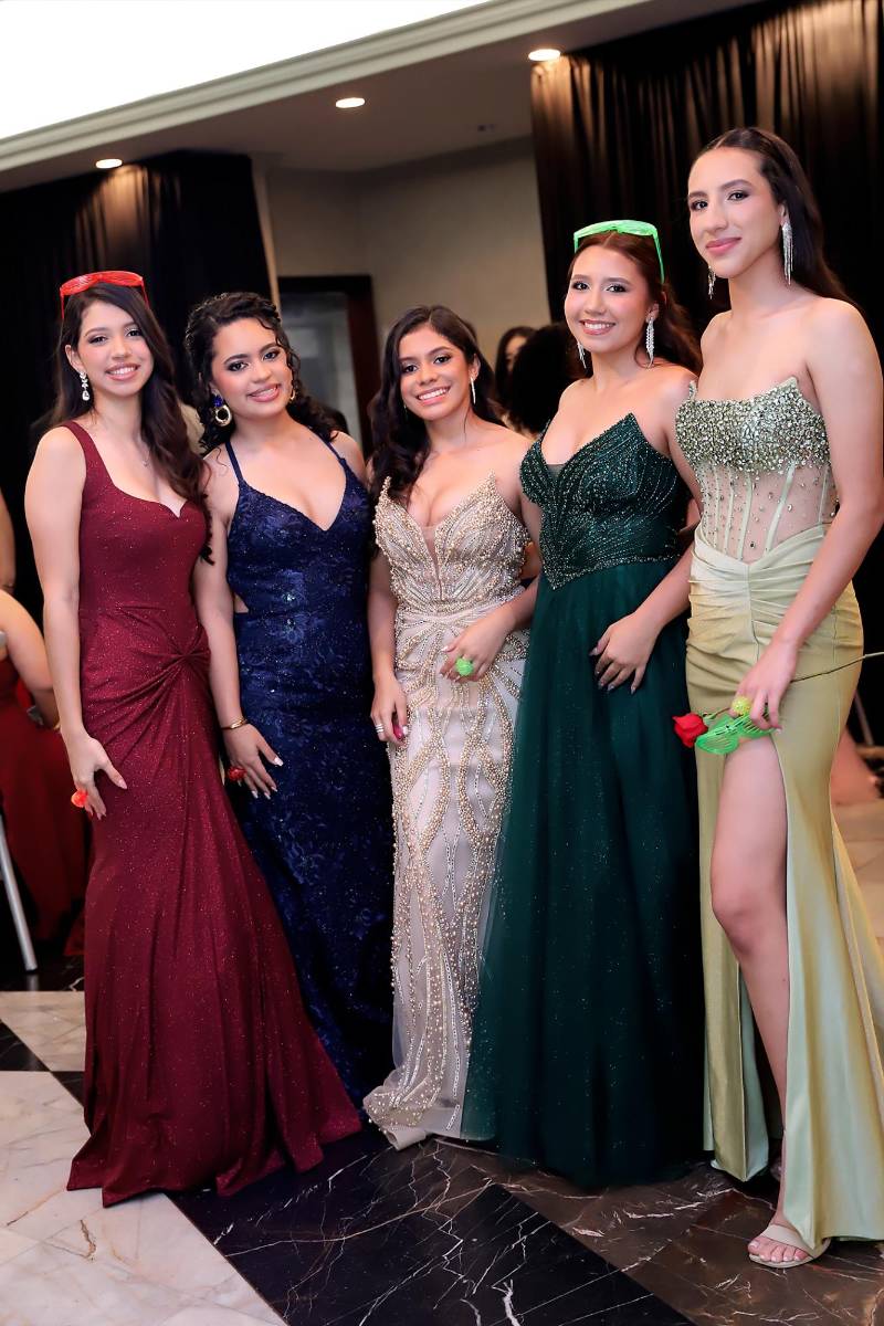 Fiesta de la prom 2025 del Instituto San José del Carmen