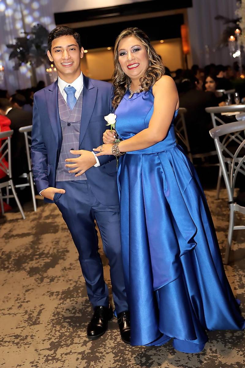 DESFILE DE PADRES E HIJOS DE LA PROM NIGHT 2023 DE LA ELVEL SCHOOL