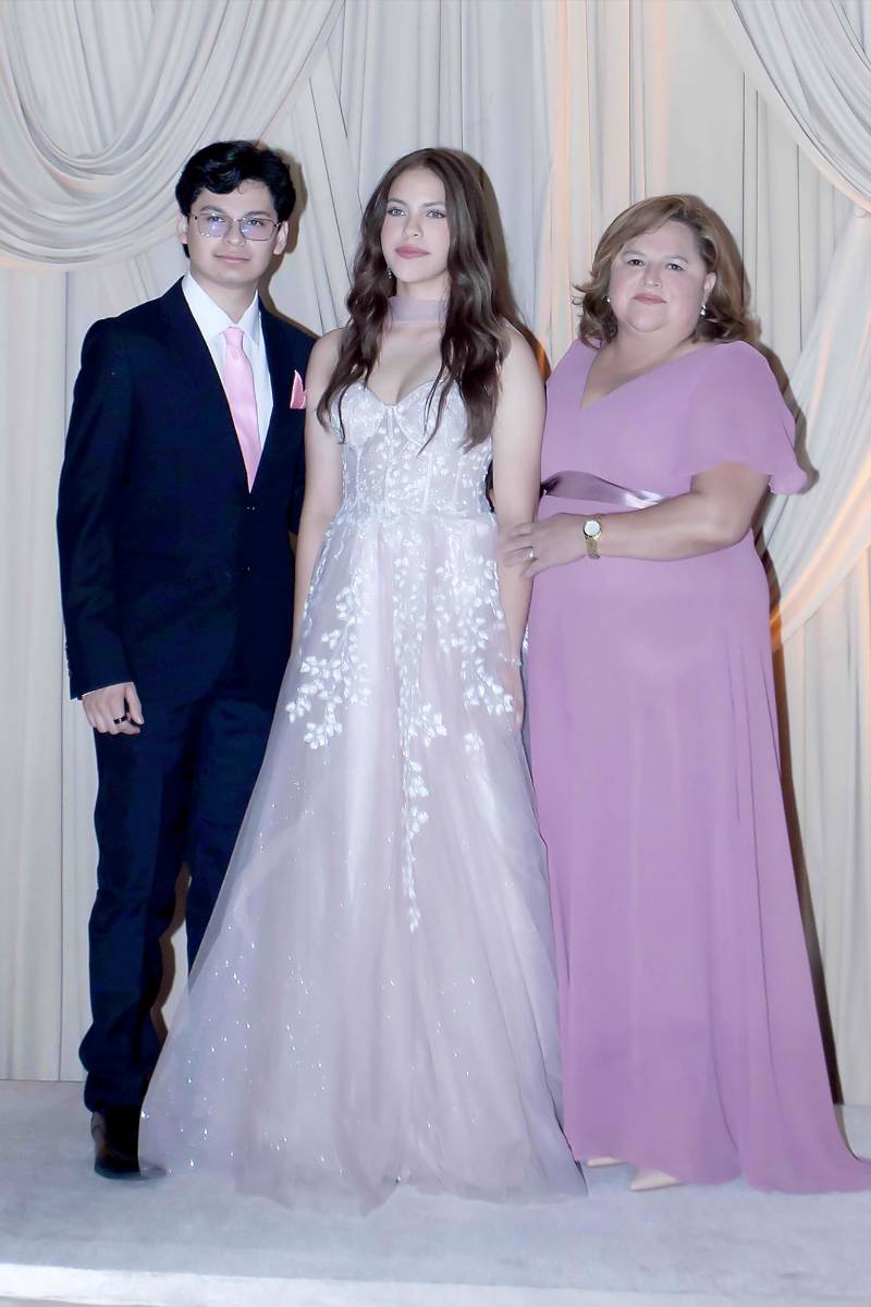 Desfile padres e hijos de la prom 2026 de Happy Days &amp; Freedom Institute