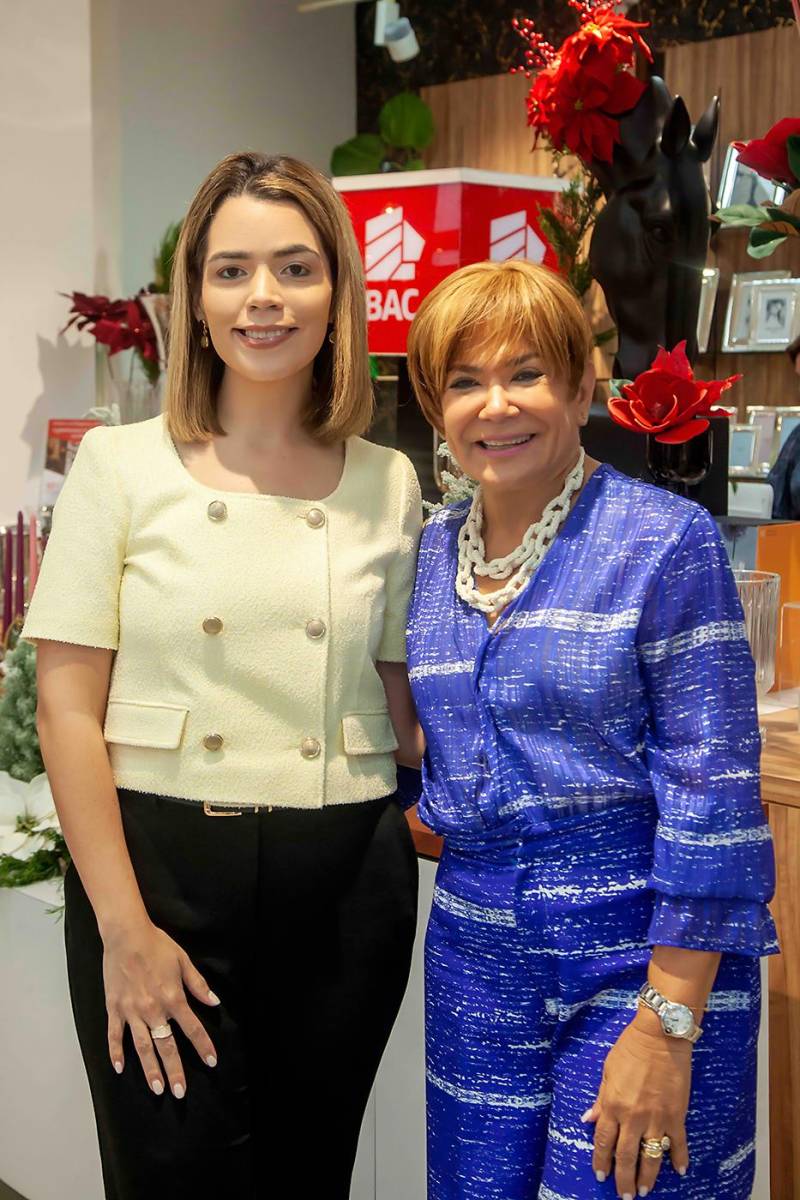 Zara Zepeda y Pamela Vaquero