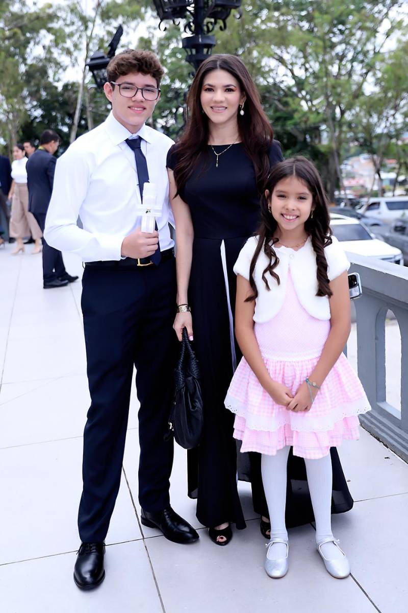 Confirmación de alumnos de Macris School Confirmación de alumnos de Macris School