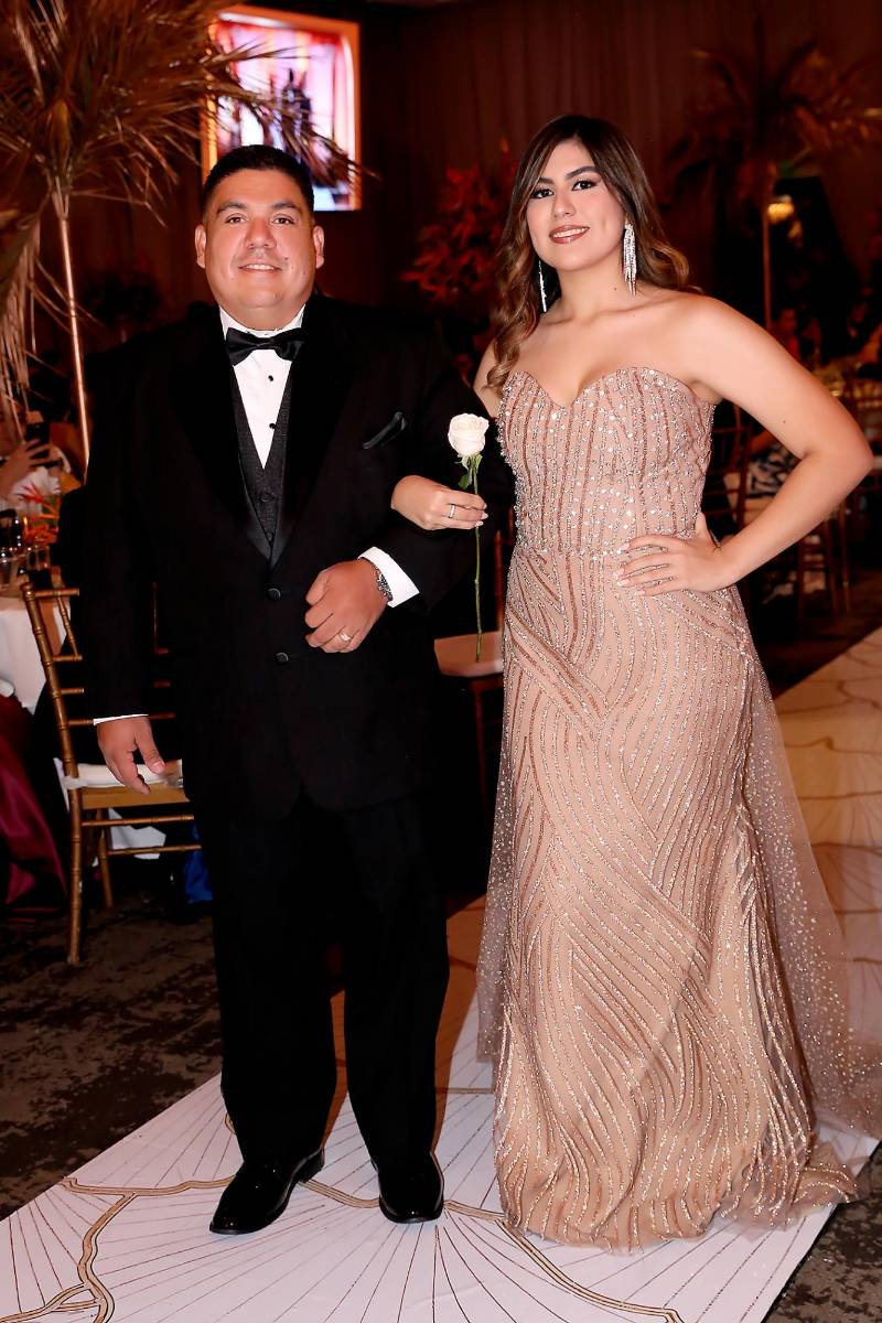 Katherine Montoya y su padre Gessury Abiezer. 
