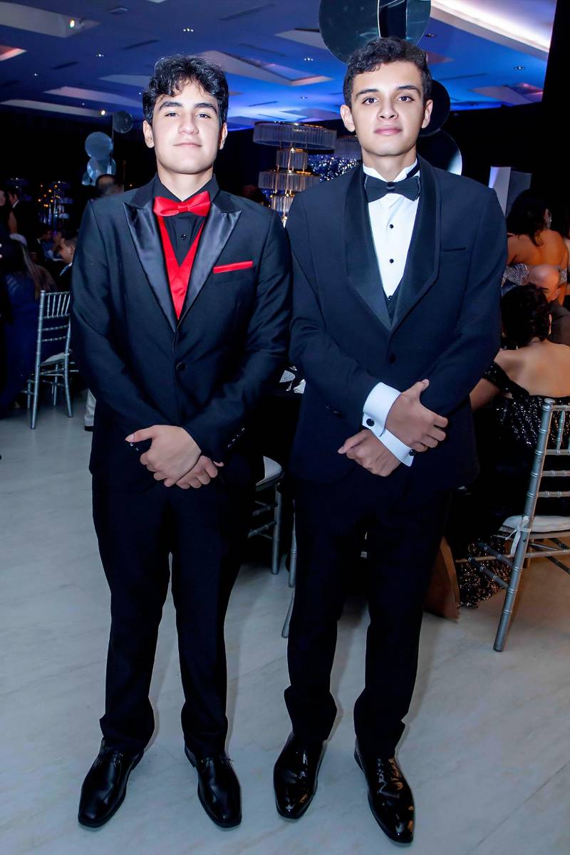 Andrés Oviedo y Owen Peña.