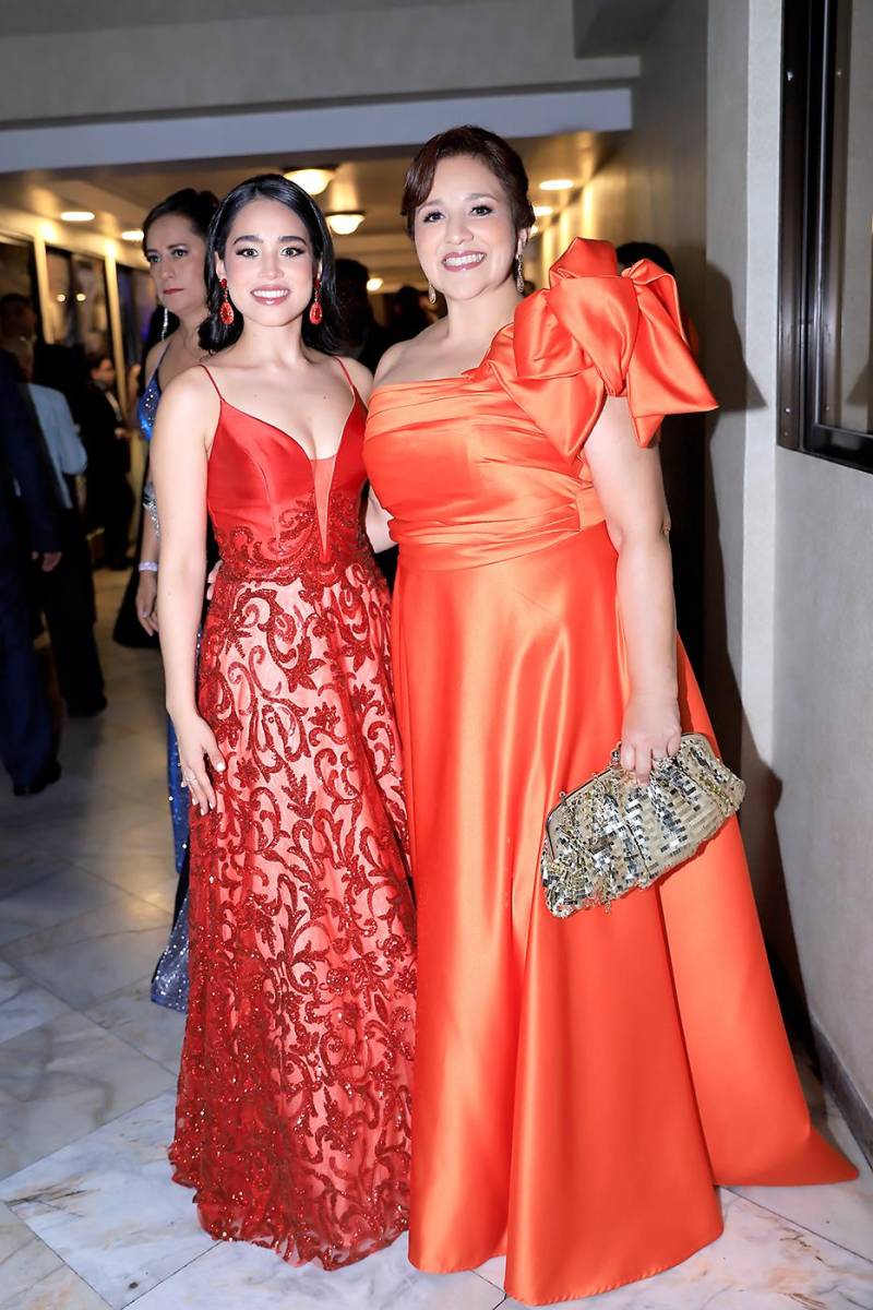 Invitados a la prom 2025 de DelCampo School