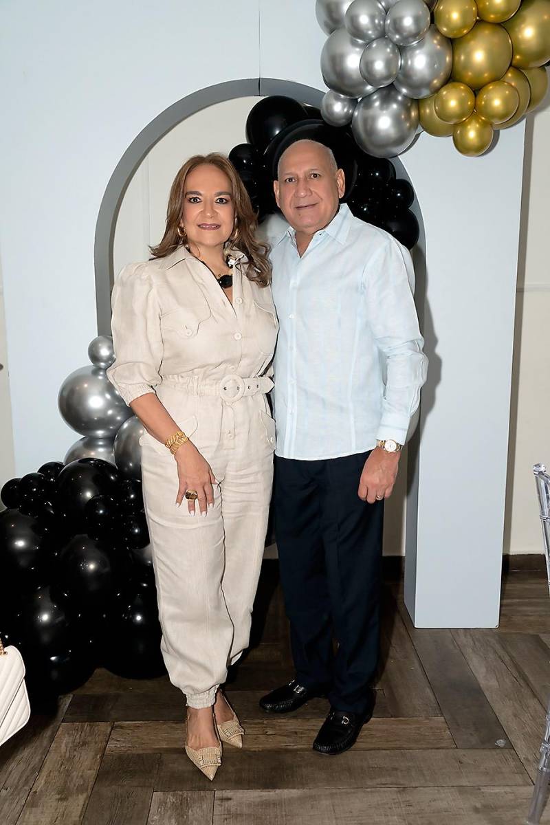 María Elena y Armando López.