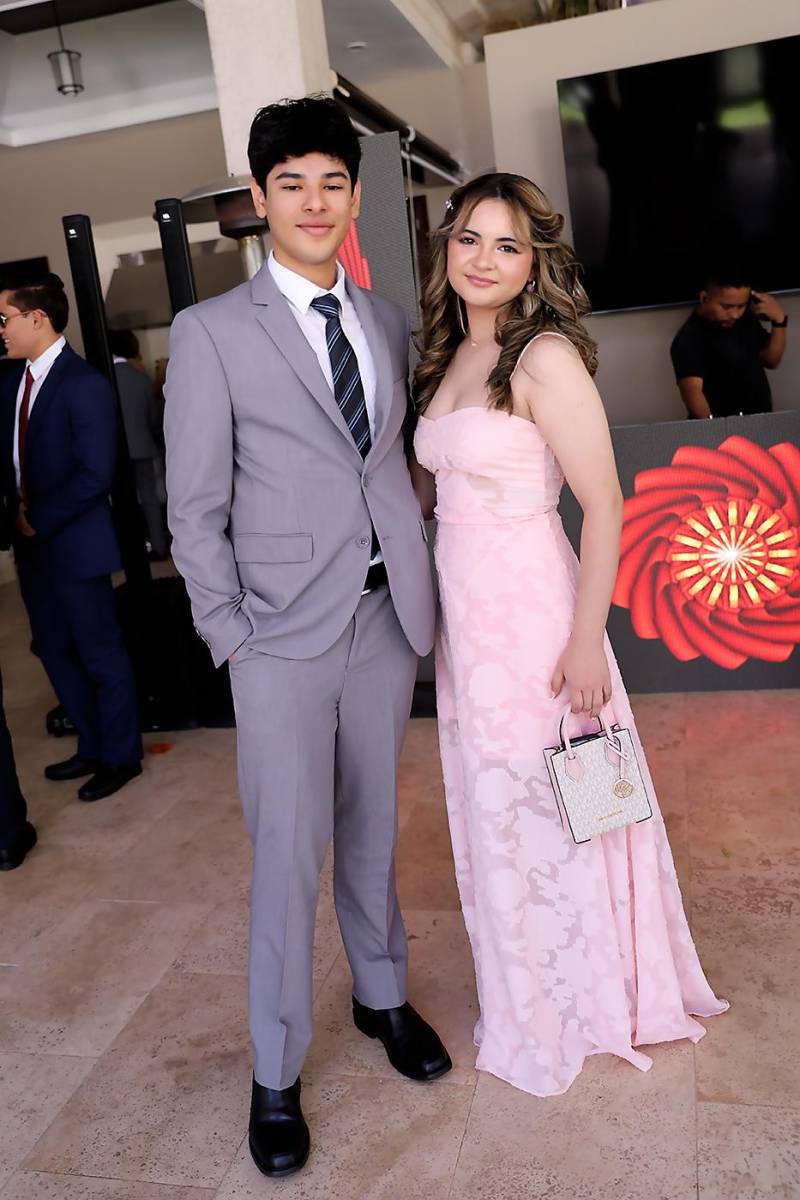 Abraham Zarruk y Fernanda Urrutia.