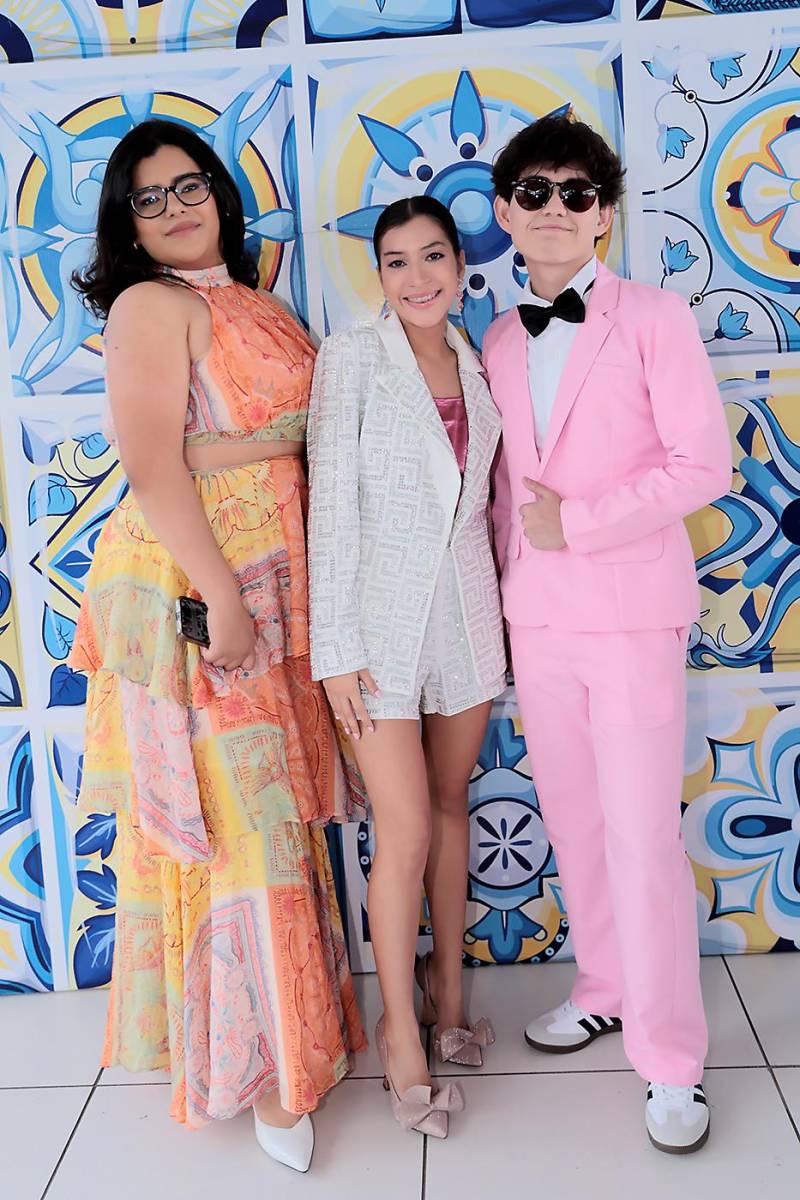 Daleth Montes, Valeria Martínez y Dennis Hernández. 