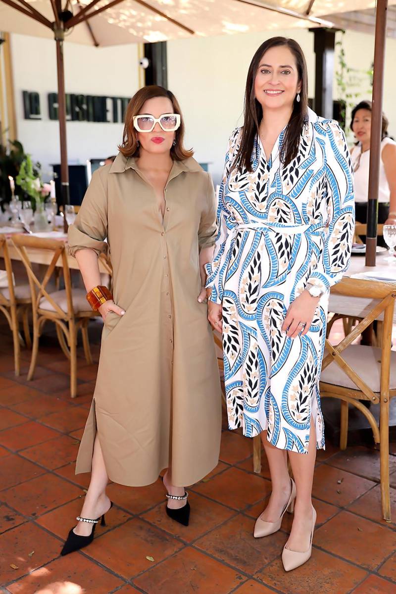 Blanca Bendeck, editor-in-chief de Revista Estilo, y Valeria Ríos, Vicepresidente de Estrategia Comercial, Mercadeo y Sostenibilidad de BAC Honduras.